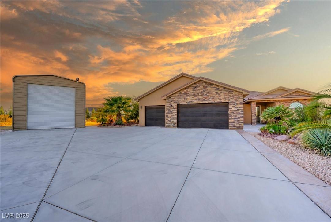 1085 Cameron Avenue, Logandale, NV 89021