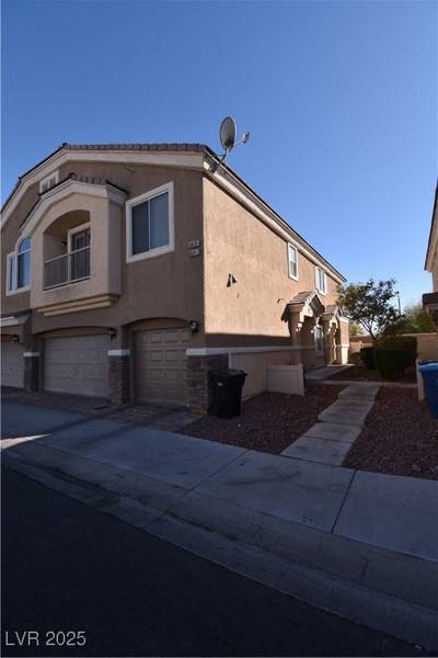 6656 Lavender Lilly Lane #1, North Las Vegas, NV 89084