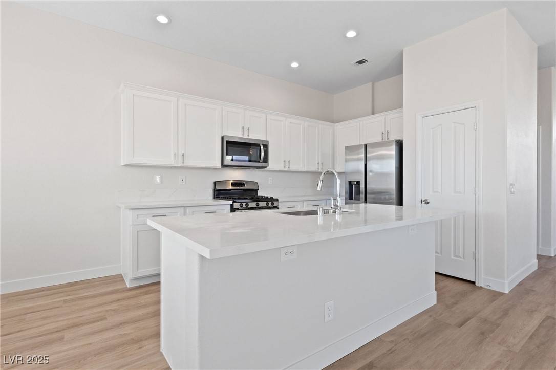 Las Vegas, NV 89113,7505 Crystal Clear Avenue