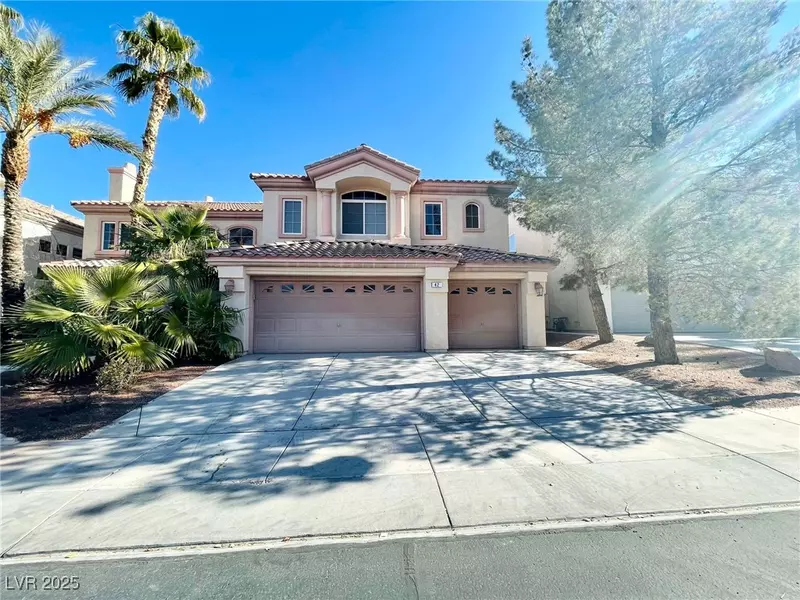 42 Cascade Lake Street, Las Vegas, NV 89148