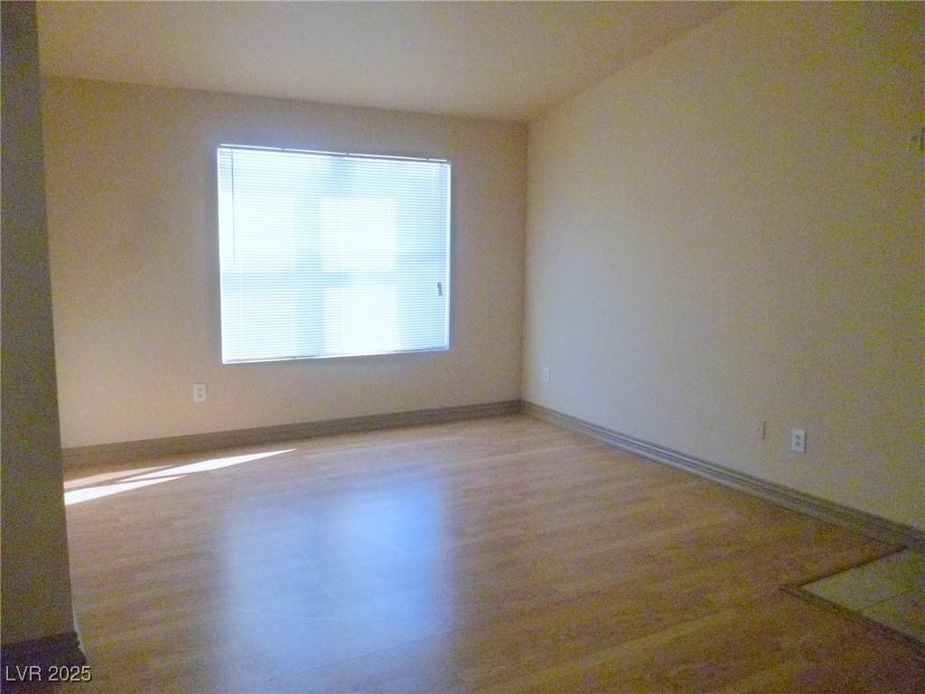 Las Vegas, NV 89147,8101 W FLAMINGO Road #2174