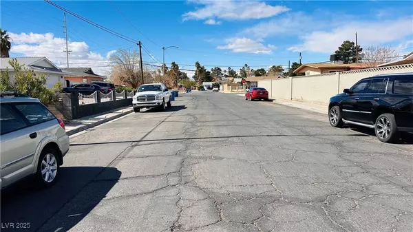 Las Vegas, NV 89142,5279 Consul Avenue