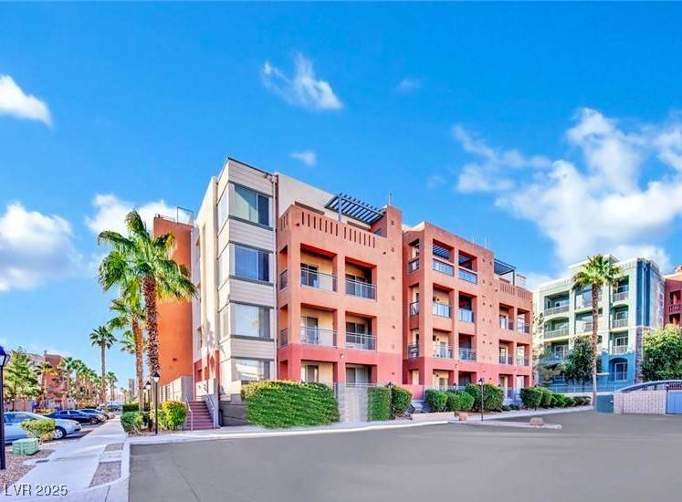 51 E Agate Avenue #506, Las Vegas, NV 89123