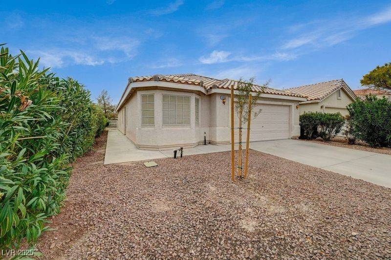 1115 Pearl Marble Avenue, North Las Vegas, NV 89081