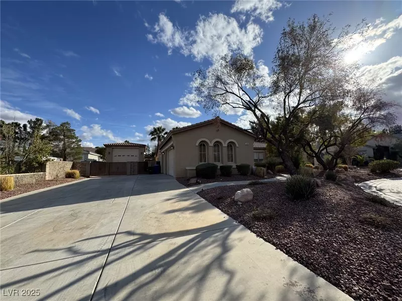 289 Ivywood Court, Las Vegas, NV 89183