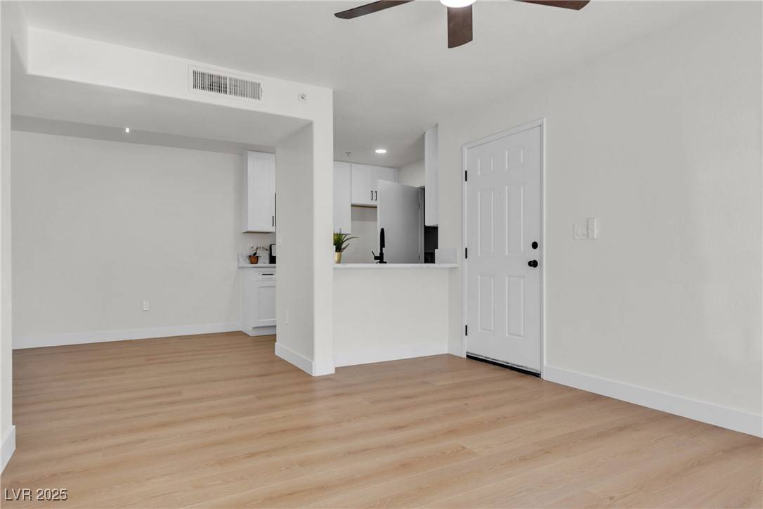 Henderson, NV 89052,950 Seven Hills Drive #2418