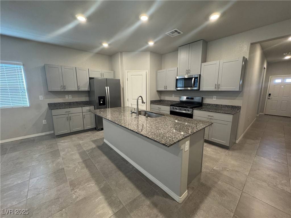 Las Vegas, NV 89113,5418 White Butterfly Street