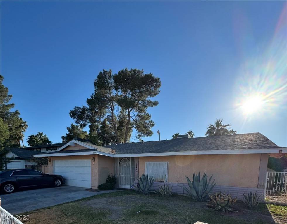5049 Spring Oak Street, Las Vegas, NV 89120
