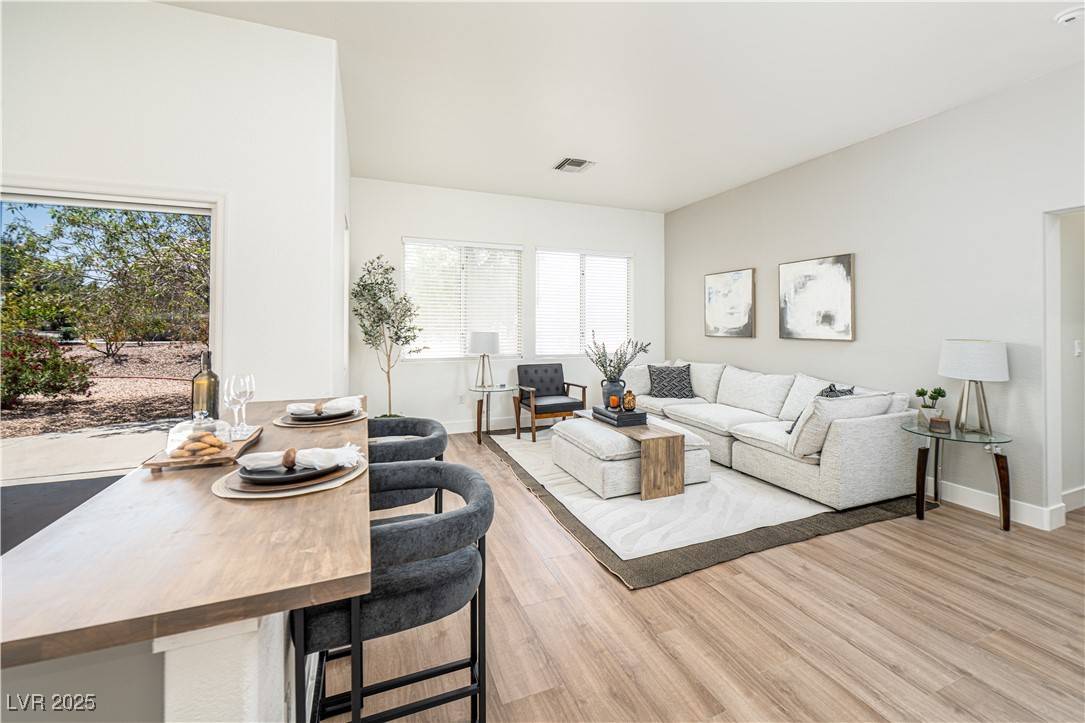 10301 Coal Creek Place, Las Vegas, NV 89134