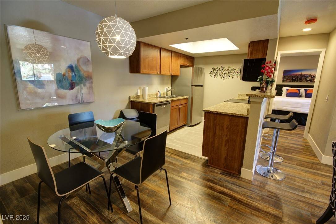 Las Vegas, NV 89103,4200 S Valley View Boulevard #1035