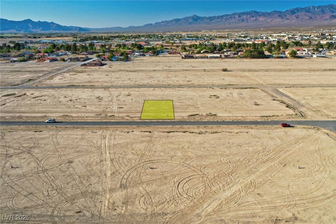 1110 E Honeysuckle Street, Pahrump, NV 89048