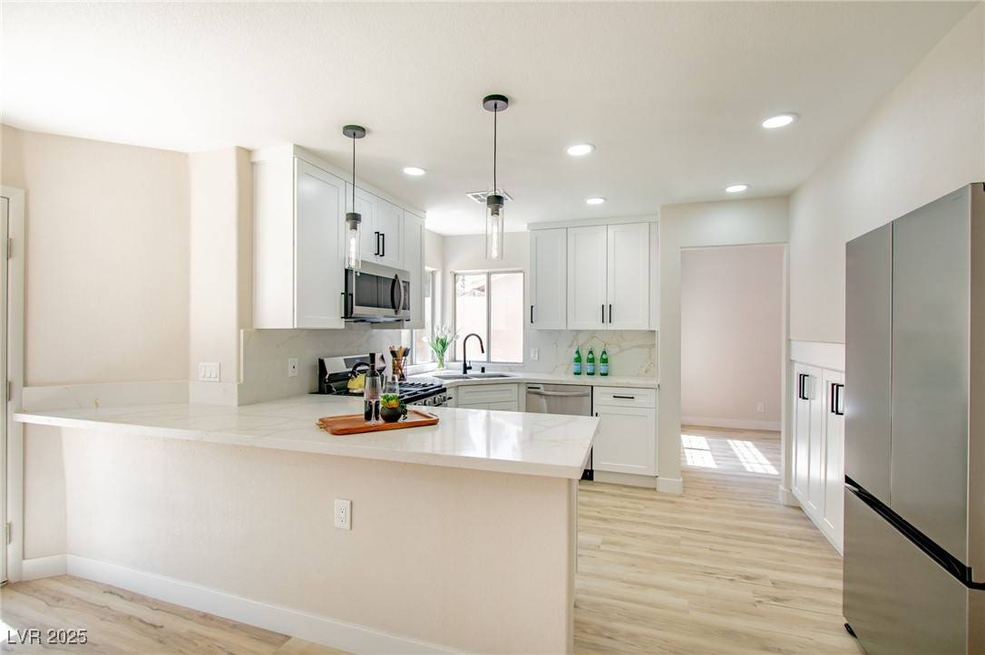 2204 Brighton Shore Street, Las Vegas, NV 89128