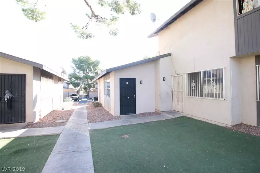 200 BRUCE Street #D, Las Vegas, NV 89101