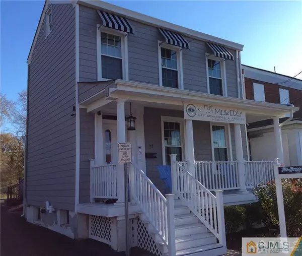 92 W Front ST, Keyport, NJ 07735