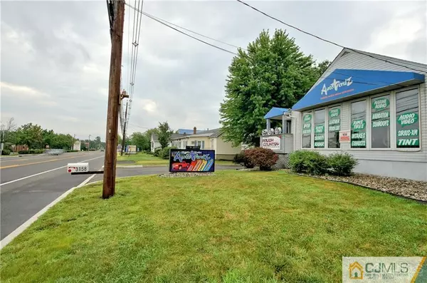 South Brunswick, NJ 08824,3158 Route 27