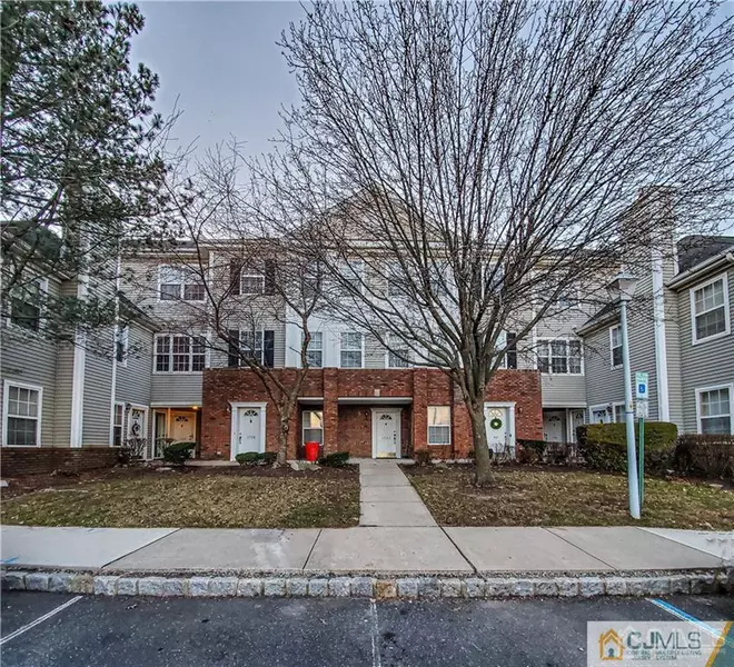 1706 Ridgeview CT #1706, Sayreville, NJ 08859