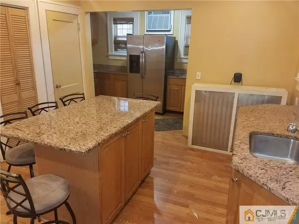 Plainfield, NJ 07063,1006 W 7th ST