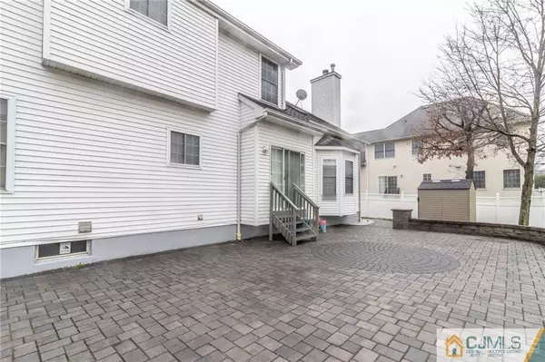 South Plainfield, NJ 07080,1009 Green PL