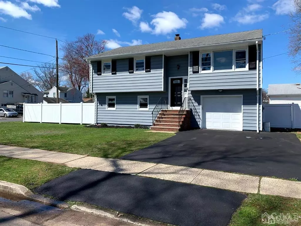 South Plainfield, NJ 07080,257 SAINT JAMES PL