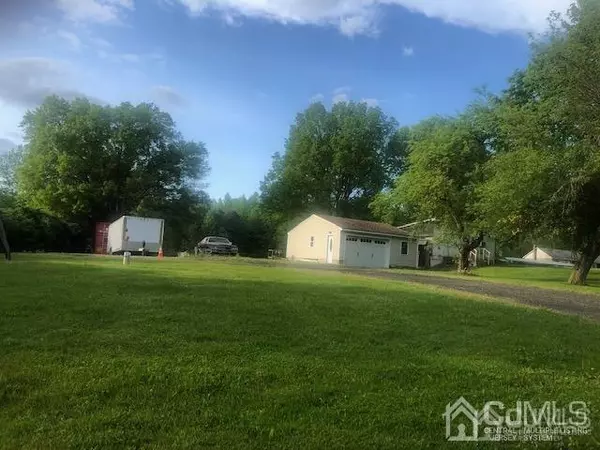 Old Bridge, NJ 08857,70 VAN TINES LN