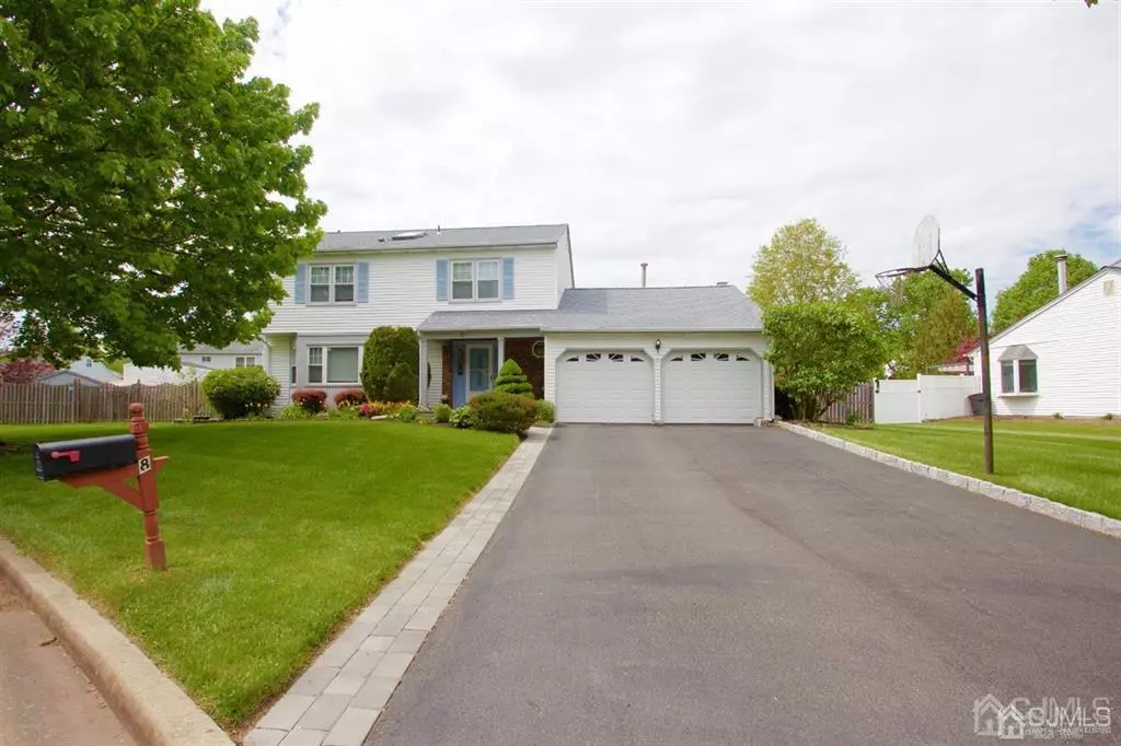 South Brunswick, NJ 08810,8 MILL LN