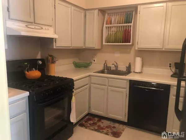 Edison, NJ 08817,126 Orlando ST