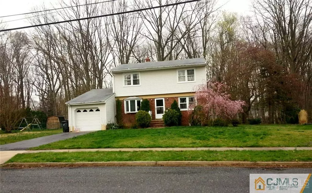 Matawan, NJ 07747,28 CHESTNUT DR