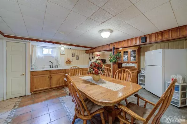 Highland Park, NJ 08904,215 KARSEY ST