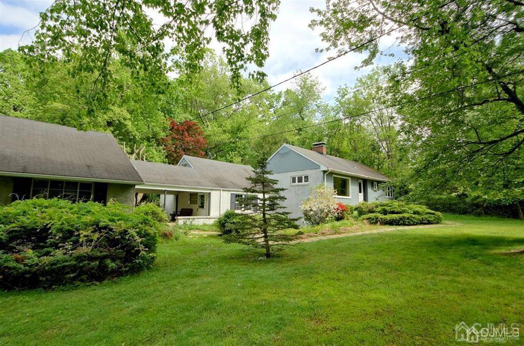 West Windsor, NJ 08550,66 N Mill RD
