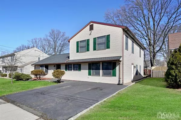 Edison, NJ 08817,83 Winthrop RD