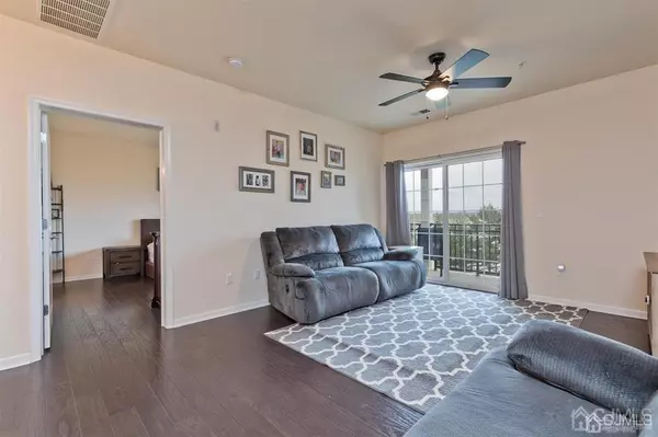 South Plainfield, NJ 07080,636 Strassle WAY