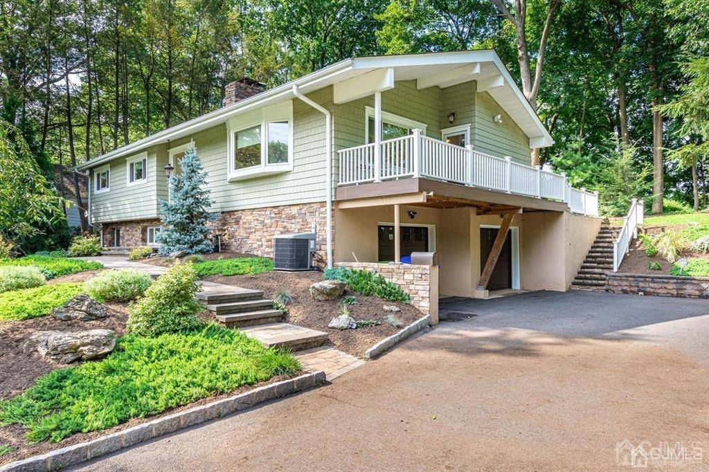 24 EDGEWOOD RD, Edison, NJ 08820