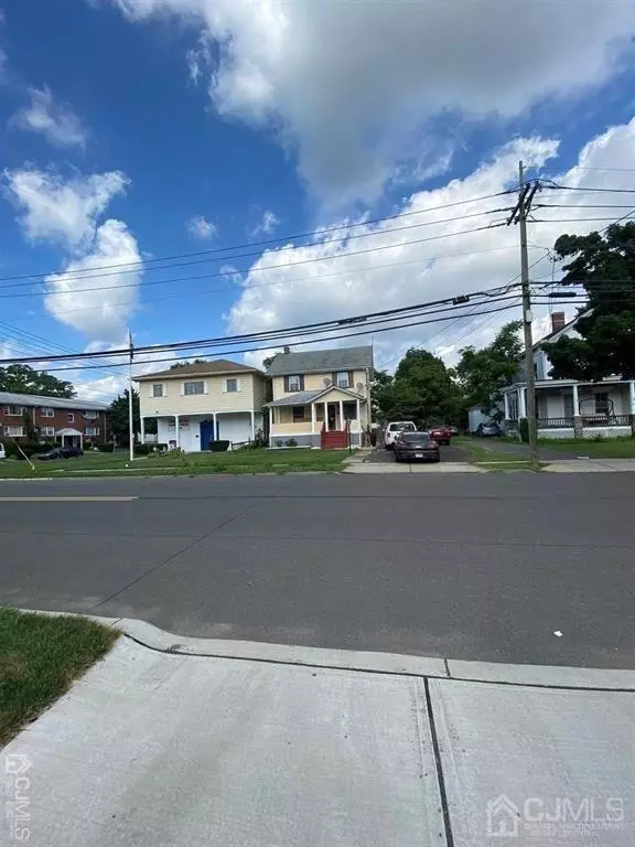 Dunellen, NJ 08812,207 Prospect AVE