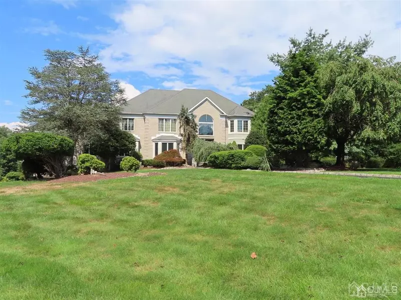 2 Creekside CT, South Brunswick, NJ 08824