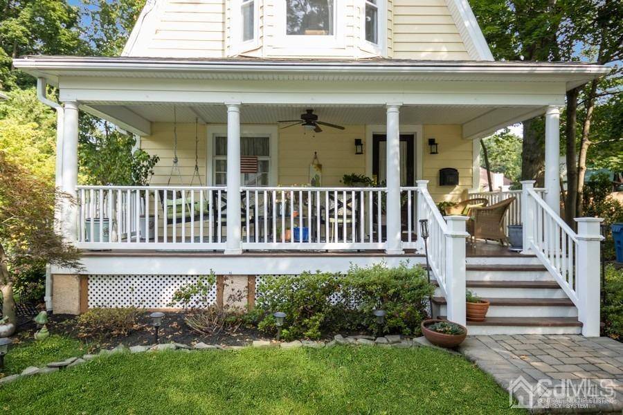 Metuchen, NJ 08840,33 Clarendon CT