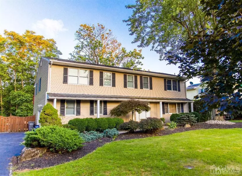 87 ROSS HALL BLVD S, Piscataway, NJ 08854