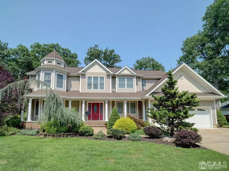 52 New York AVE, Spotswood, NJ 08884