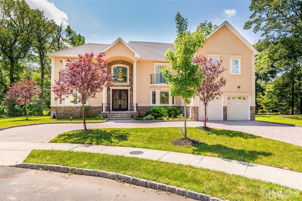 4 Conger CT, Edison, NJ 08820