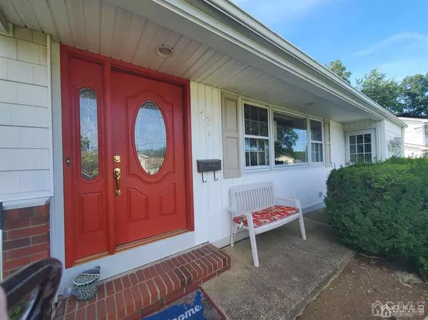 Old Bridge, NJ 08857,17 Fernwood PL