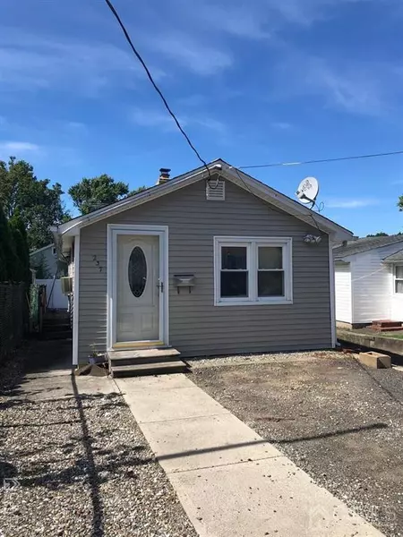 237 OUTLOOK BLVD, Old Bridge, NJ 07735