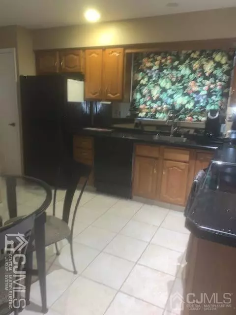 Monroe, NJ 08831,2 SURREY CT #D