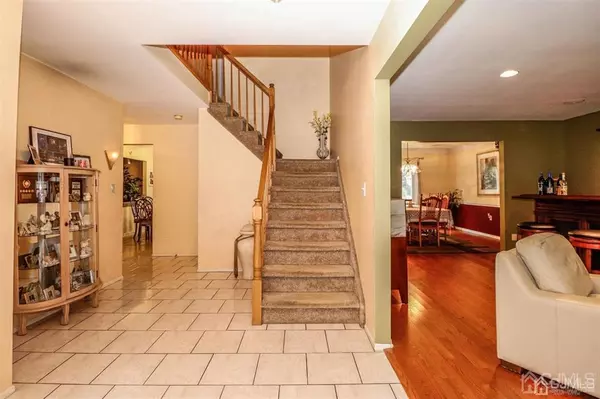 Old Bridge, NJ 08857,30 LARK PL