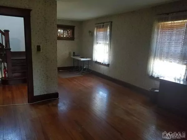 New Brunswick, NJ 08901,2 EDGEWORTH PL