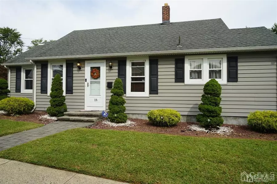 525 Woodland AVE, Sayreville, NJ 08879