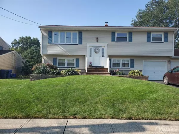 1232 Cherokee RD N, North Brunswick, NJ 08902