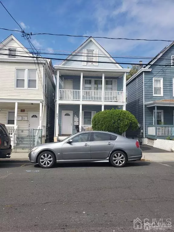 221 Meade ST, Perth Amboy, NJ 08861