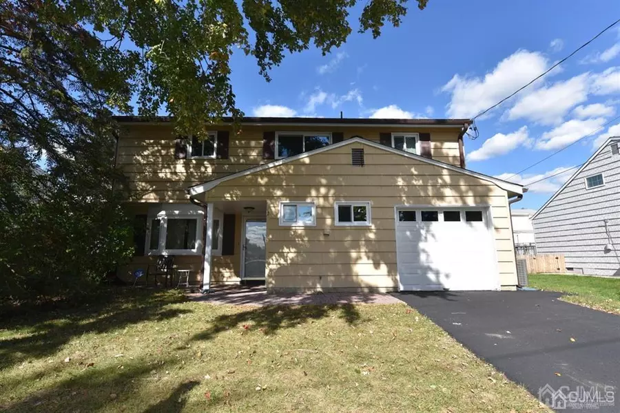 12 Louis ST, Old Bridge, NJ 08857