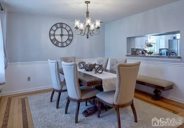 Spotswood, NJ 08884,215 Brunswick AVE