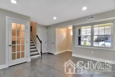 Spotswood, NJ 08884,81 Jefferson DR
