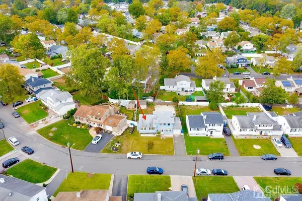 Colonia, NJ 07067,26 Trafalgar DR